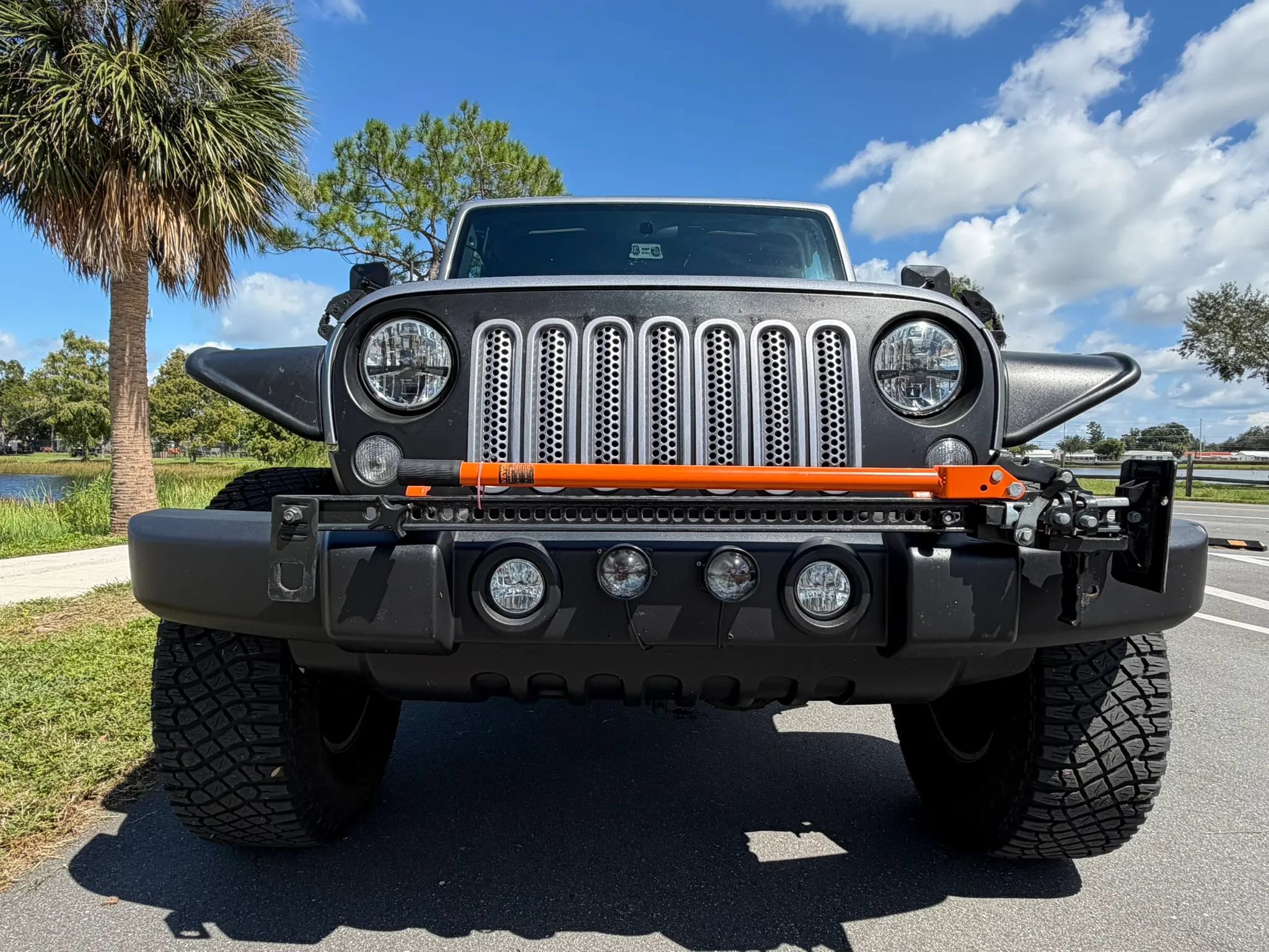 Used 2016 Jeep Wrangler Unlimited Sport w/ Connectivity Group AWD/4WD image 2