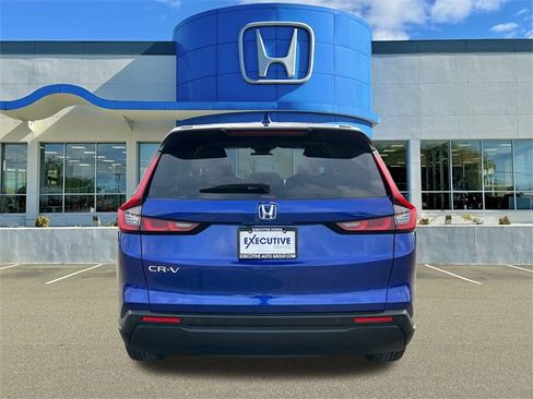 Used 2023 Honda CR-V EX-L image 3