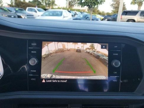 Used 2021 Volkswagen Jetta SEL image 32