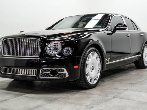 Used 2018 Bentley Mulsanne RWD image 7
