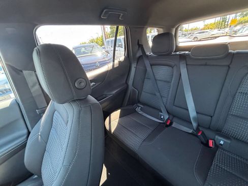 Used 2025 Chevrolet Equinox LT FWD image 40