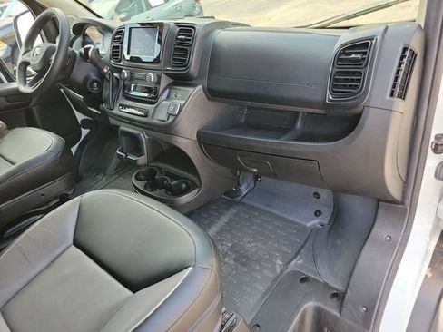 Used 2023 RAM ProMaster 2500 FWD image 11