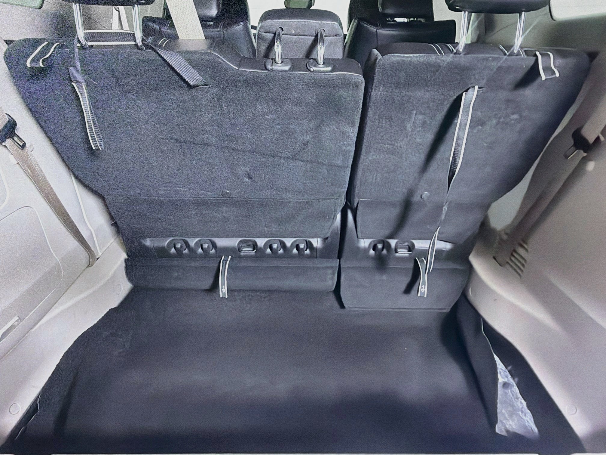 Used 2023 Chrysler Pacifica Touring-L FWD image 28