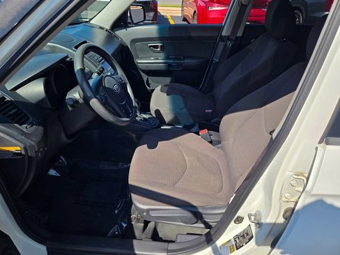 Used 2012 Kia Soul FWD image 27