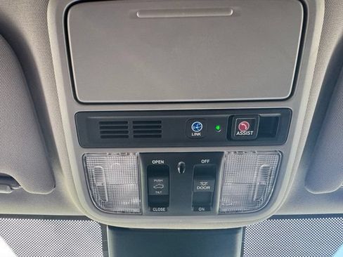 Used 2024 Honda Odyssey Elite image 48