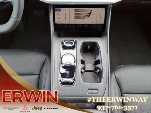 Used 2024 Jeep Wagoneer Launch Edition image 23