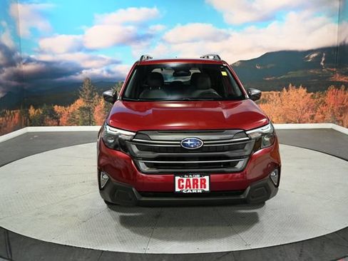 Used 2025 Subaru Forester Premium AWD/4WD image 3