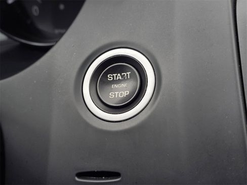 Used 2018 Jaguar E-PACE S image 27