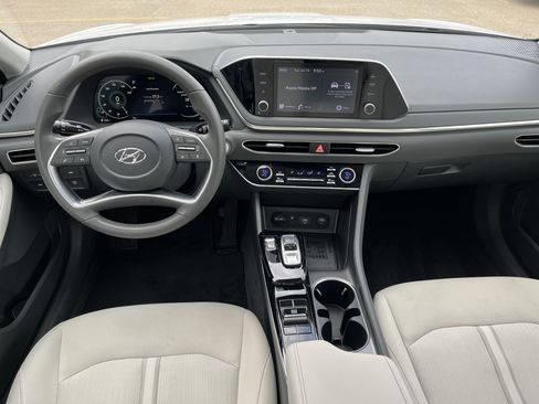 Used 2022 Hyundai Sonata SEL w/ Convenience Package FWD image 5