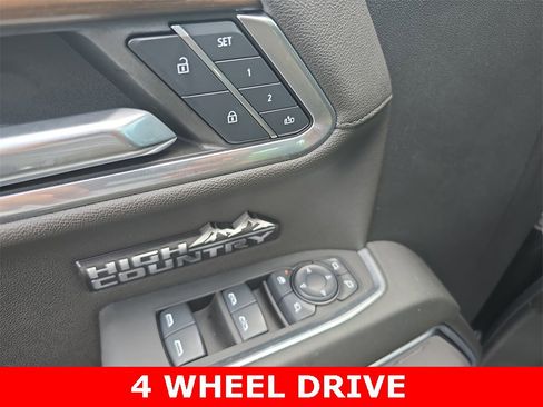 Used 2024 Chevrolet Silverado 1500 High Country w/ High Country Premium Package image 27