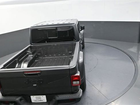 New 2025 Jeep Gladiator Sport image 14