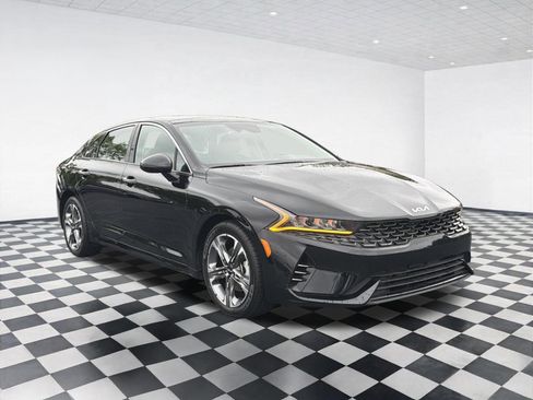 Used 2023 Kia K5 EX FWD image 3