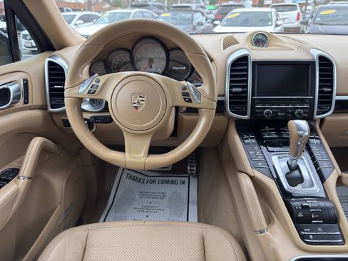 Used 2014 Porsche Cayenne S AWD/4WD image 16
