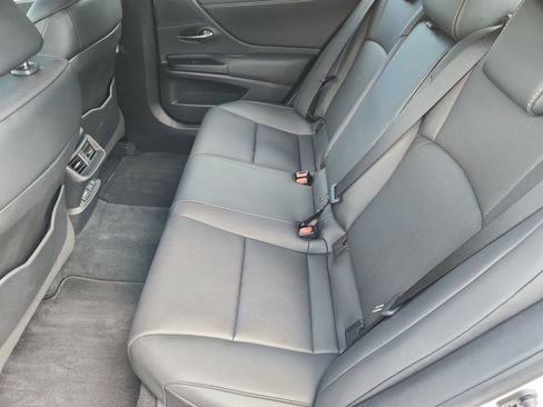 Used 2021 Lexus ES 350 w/ Premium Package FWD image 17