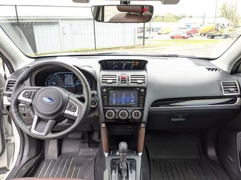 Used 2018 Subaru Forester 2.5i Touring w/ Popular Package #3B image 13