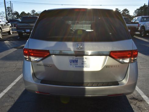Used 2014 Honda Odyssey EX image 7