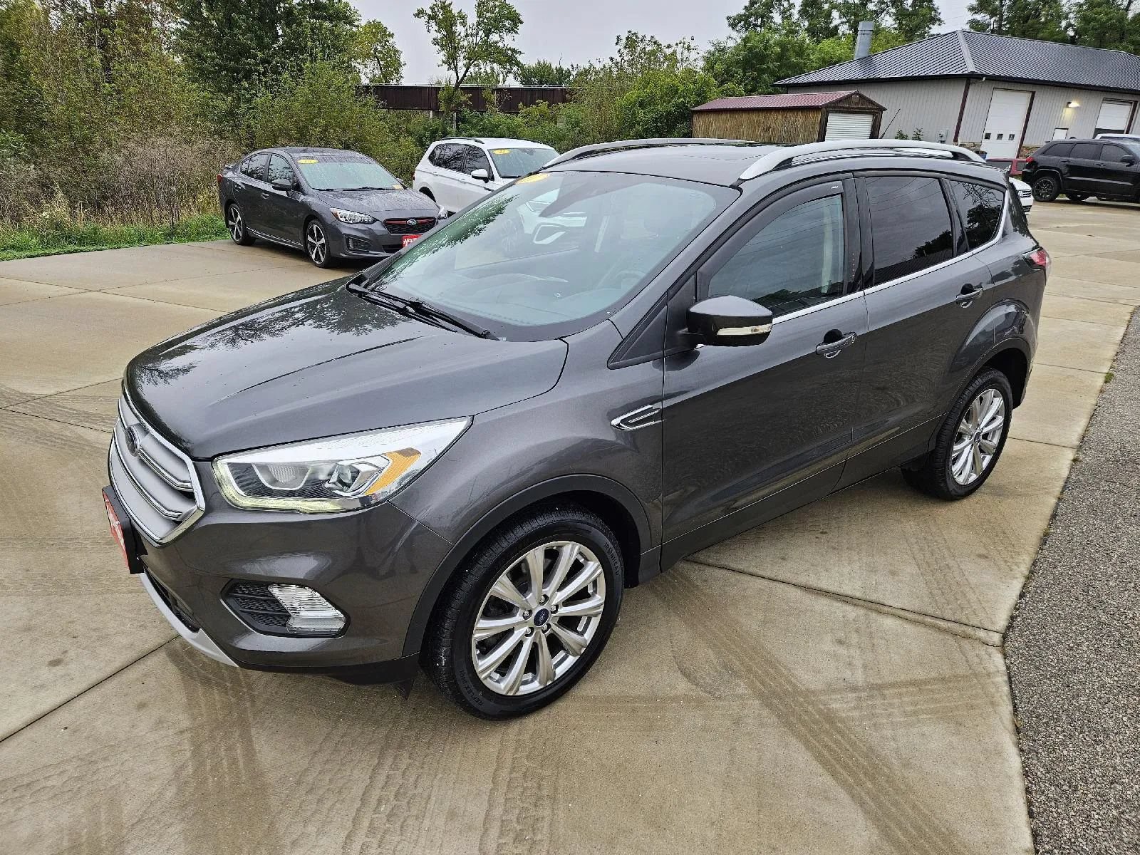 Used 2017 Ford Escape Titanium AWD/4WD image 3