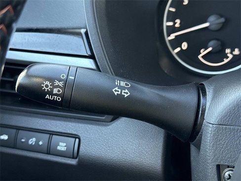 Used 2023 Nissan Altima 2.5 SR w/ SR Premium Package image 27