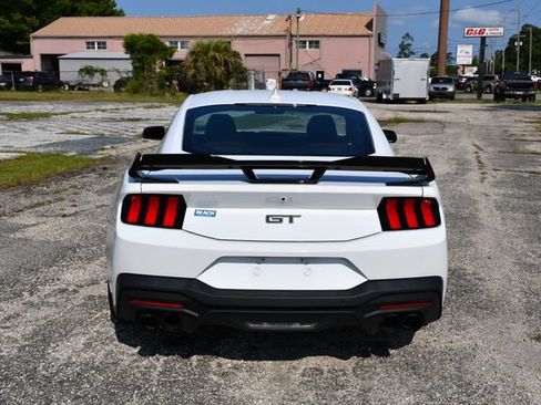 Used 2024 Ford Mustang GT Premium RWD image 4