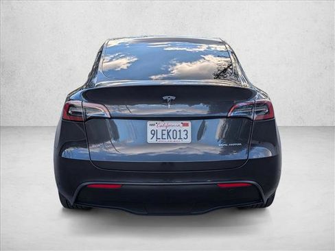 Used 2024 Tesla Model Y Long Range image 7