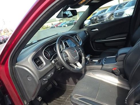 Used 2017 Dodge Charger SXT w/ AWD Plus Group image 15