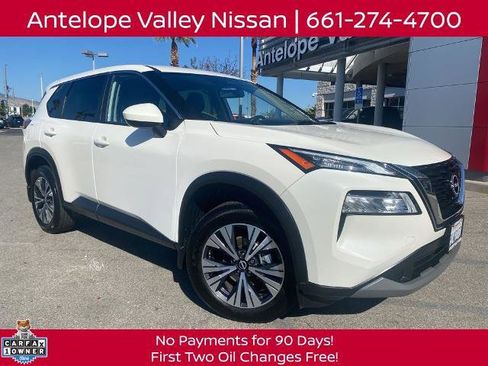 Certified 2023 Nissan Rogue SV FWD image 1