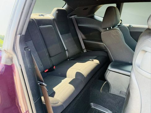 Used 2022 Dodge Challenger R/T w/ Blacktop Package image 22