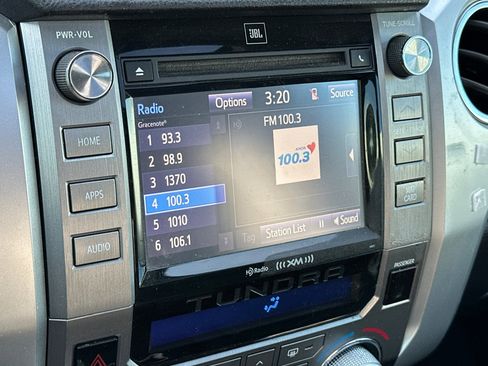 Used 2015 Toyota Tundra Platinum image 25