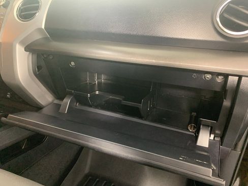 Used 2019 Toyota Tundra SR5 w/ SR5 Upgrade Package image 41