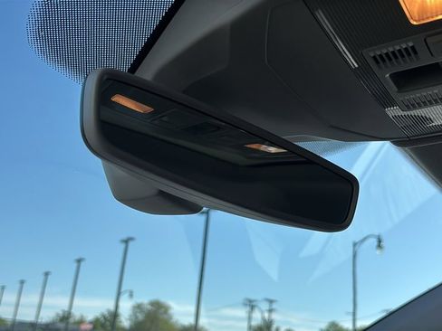 Used 2019 Volkswagen Jetta SEL Premium FWD image 24