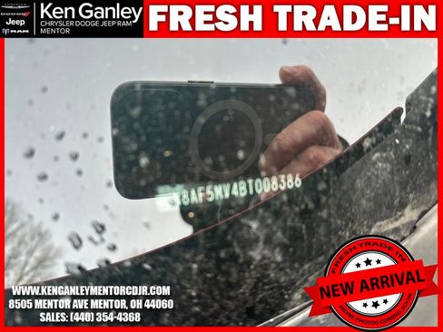 Used 2011 Nissan Juke SV image 14