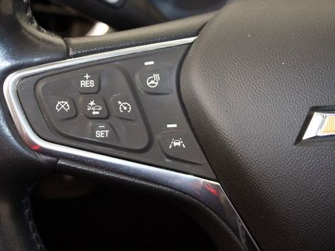 Used 2020 Chevrolet Equinox Premier image 24