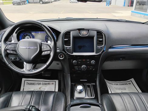 Used 2018 Chrysler 300 S w/ S Model Appearance Package AWD/4WD image 5