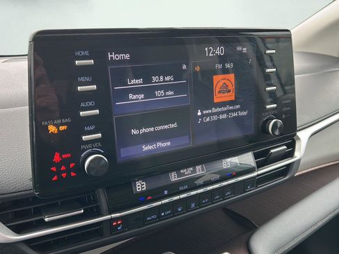 Used 2024 Toyota Sienna XLE image 18