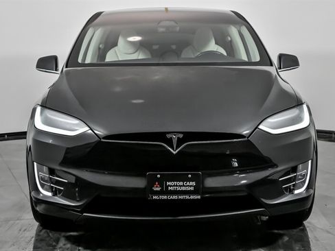 Used 2018 Tesla Model X 100D image 4