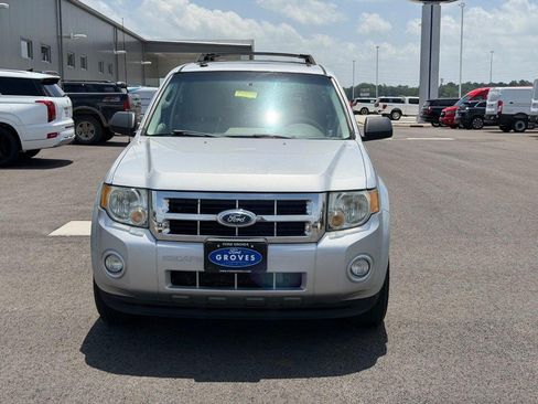 Used 2012 Ford Escape XLT FWD image 2