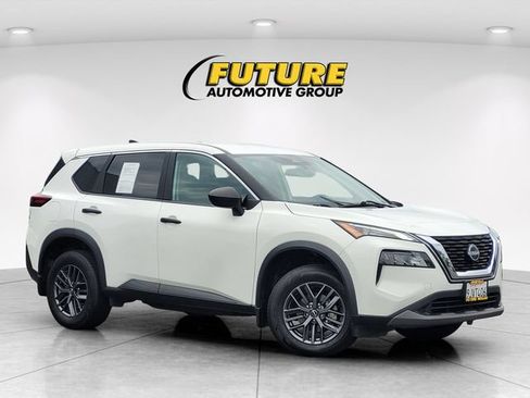 Used 2023 Nissan Rogue S FWD image 1