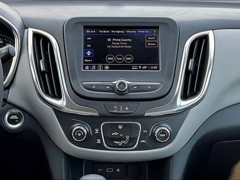 Used 2023 Chevrolet Equinox LT image 6