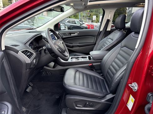Used 2022 Ford Edge SEL w/ Convenience Package image 17