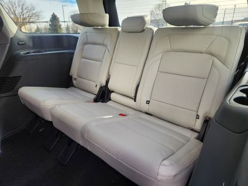 New 2026 Lincoln Navigator Reserve image 16