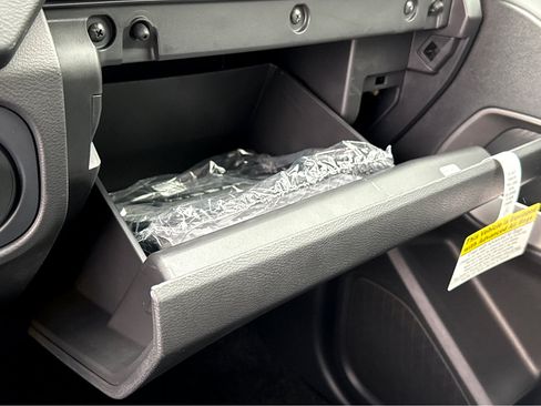 New 2026 Nissan Frontier SV image 18