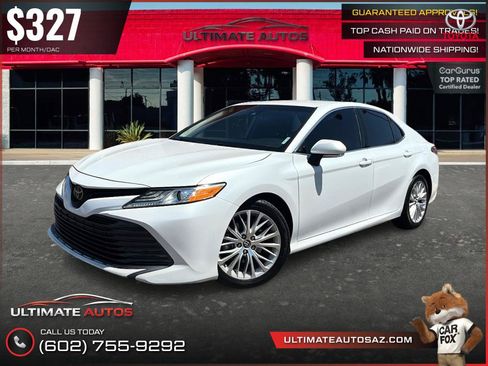 Used 2019 Toyota Camry XLE w/ Carpet Mat Package FWD image 2