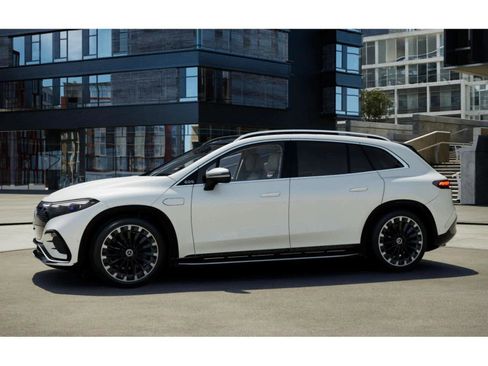 New 2026 Mercedes-Benz EQS 550 4MATIC SUV image 34