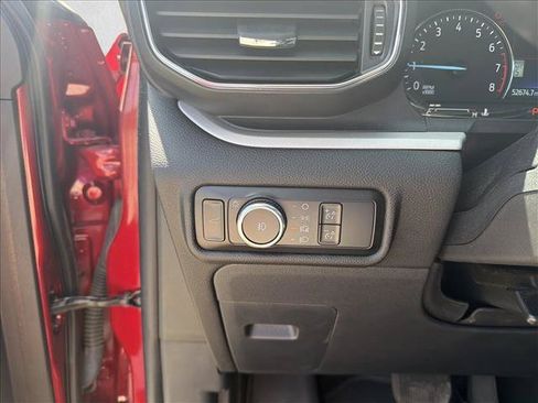 Used 2023 Ford Explorer XLT w/ Equipment Group 202A RWD image 11