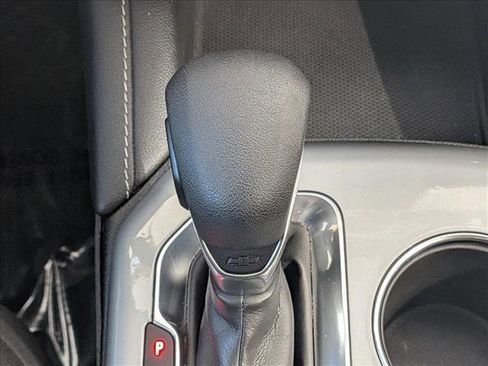 Used 2023 Chevrolet Blazer LT image 12