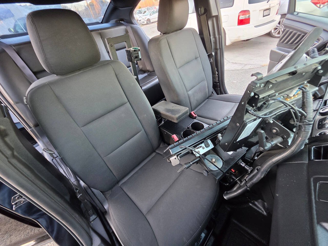 Used 2018 Ford Taurus Police Interceptor AWD image 31
