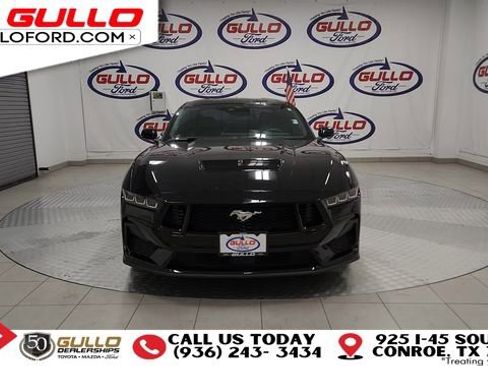 Used 2024 Ford Mustang GT Premium image 3