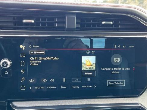 Used 2024 GMC Sierra 1500 AT4 w/ Technology Package AWD/4WD image 24