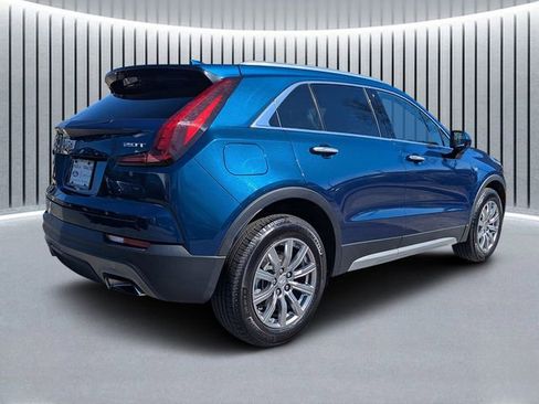 Used 2019 Cadillac XT4 Premium Luxury image 3