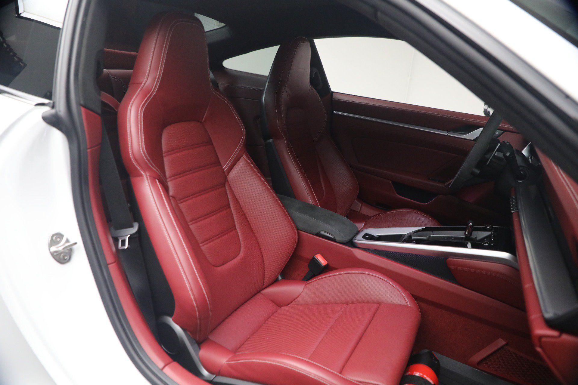 Used 2022 Porsche 911 Turbo S AWD/4WD image 18